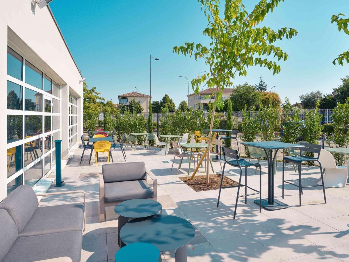 Ibis Styles Lyon Meyzieu Arena Stadium Bagian luar foto