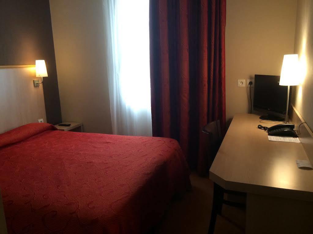 Ibis Styles Lyon Meyzieu Arena Stadium Bagian luar foto