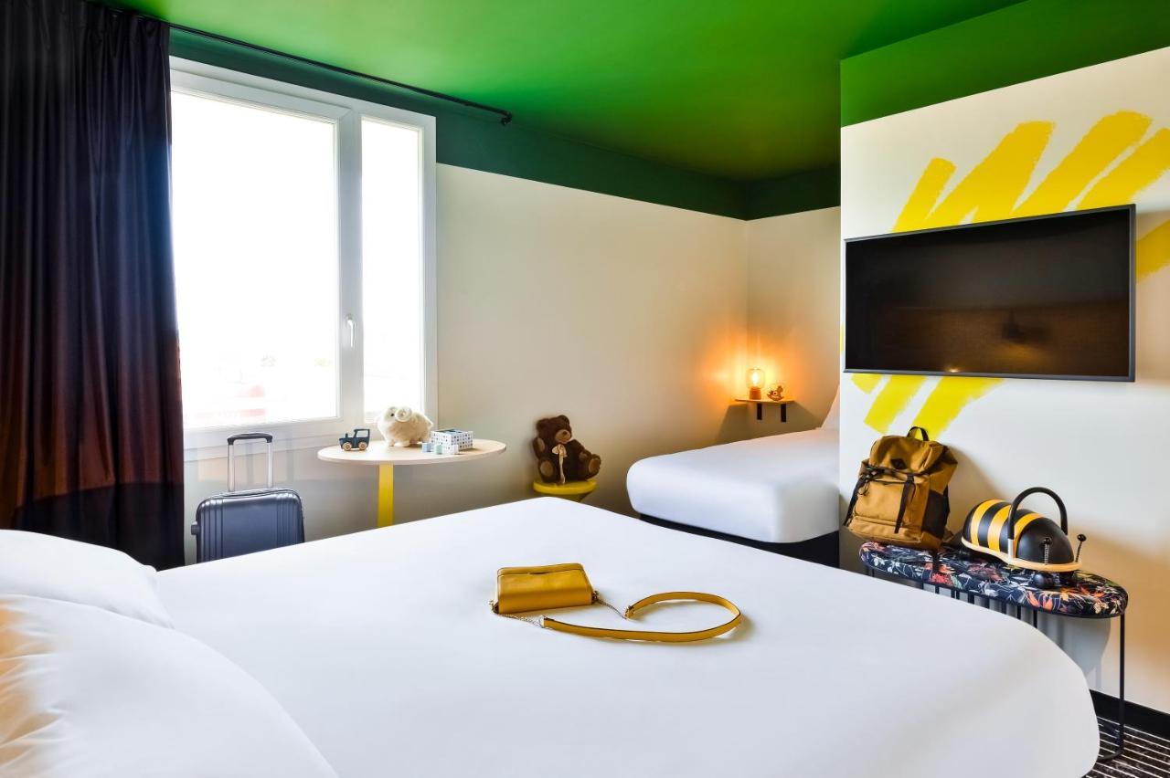 Ibis Styles Lyon Meyzieu Arena Stadium Bagian luar foto